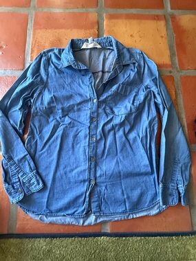 Old Navy Indigo Chambray Button-Up Shirt